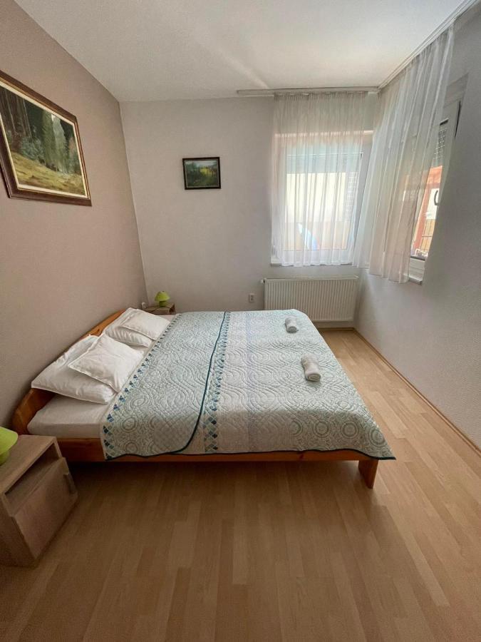 House4U Villa Balatonszárszó Екстериор снимка
