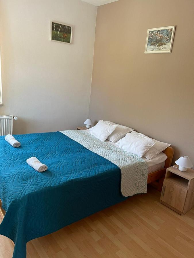 House4U Villa Balatonszárszó Екстериор снимка